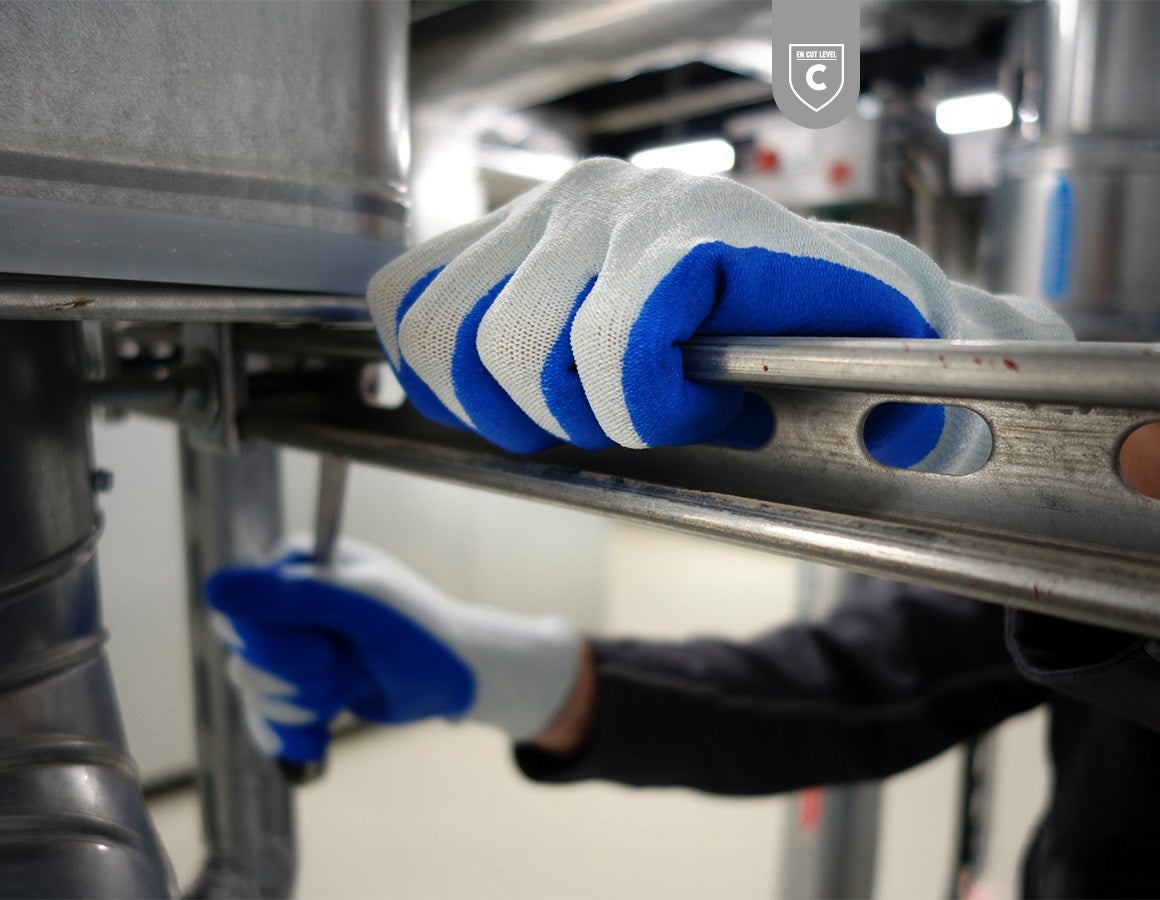 Main action image Nitrile cut protect. gloves evertouch Cut C Food blue/lightblue-melange
