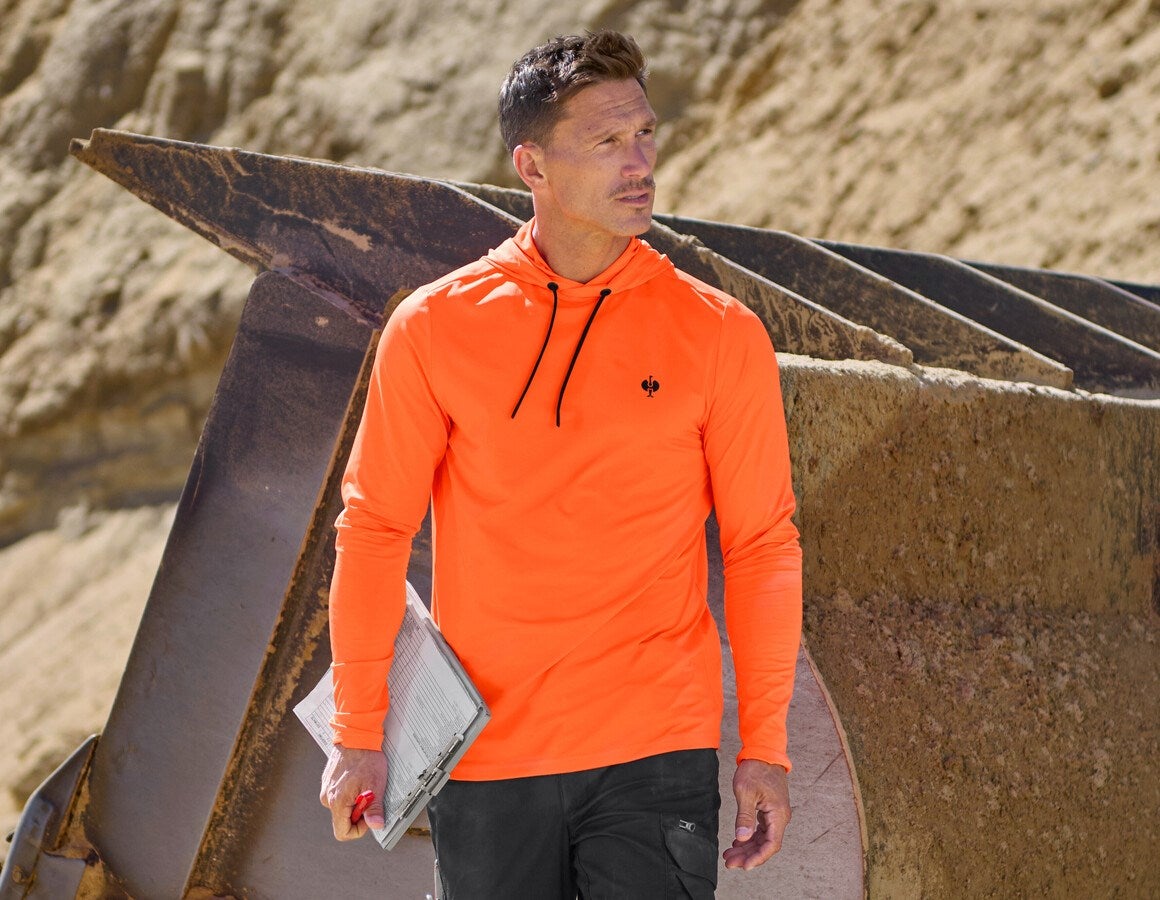 Main action image Visibility function. hoody-longsleeve UV e.s.trail high-vis orange/black
