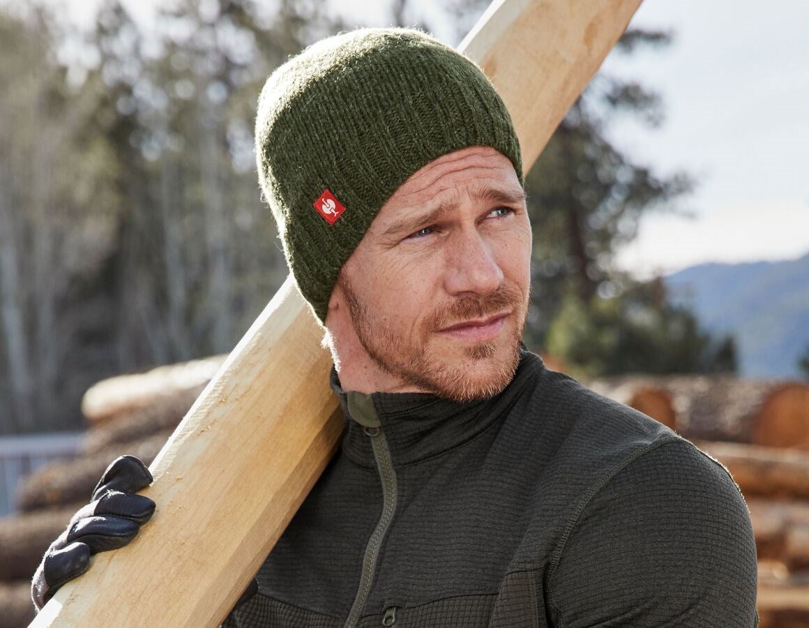 Main action image e.s. Chunky knit hat thyme